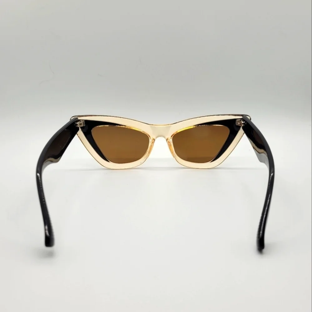 New Jayne Boomerang Cateye Comet Girl Sunnies